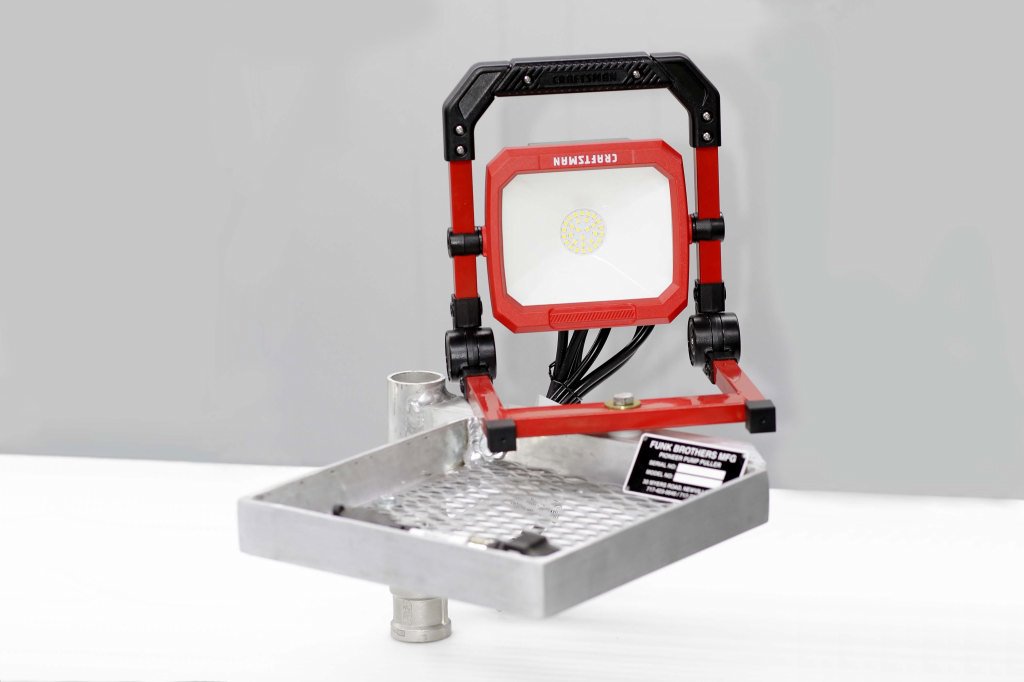 Accessory-Swivel-Light-Kit-and-Tool-Tray-landscape